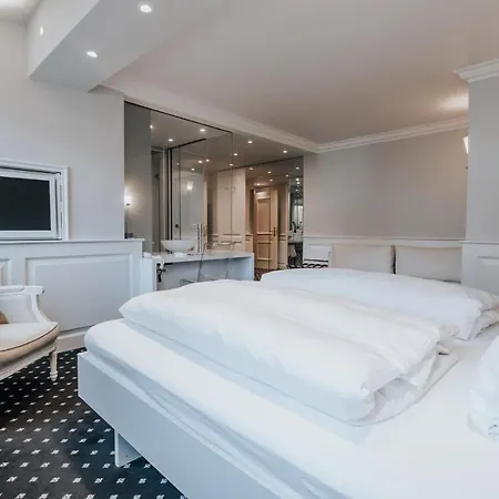 ホテル Boutique Am Rathaus - Reblaus ウルム