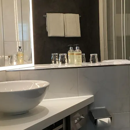 Hotel Boutique Am Rathaus - Reblaus 3*